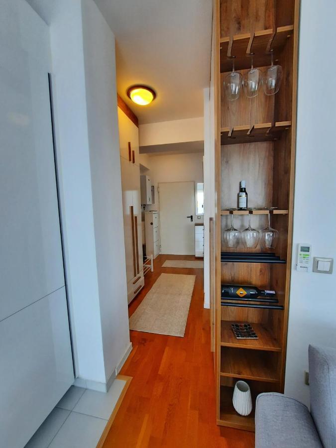 Luxury Sky View Apartment Pristina Eksteriør bilde