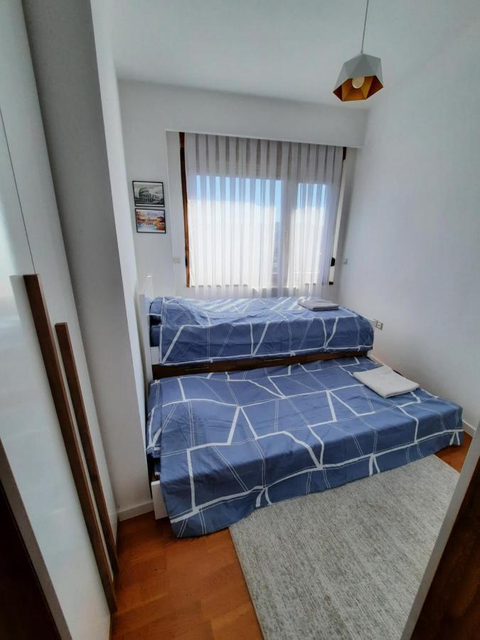 Luxury Sky View Apartment Pristina Eksteriør bilde